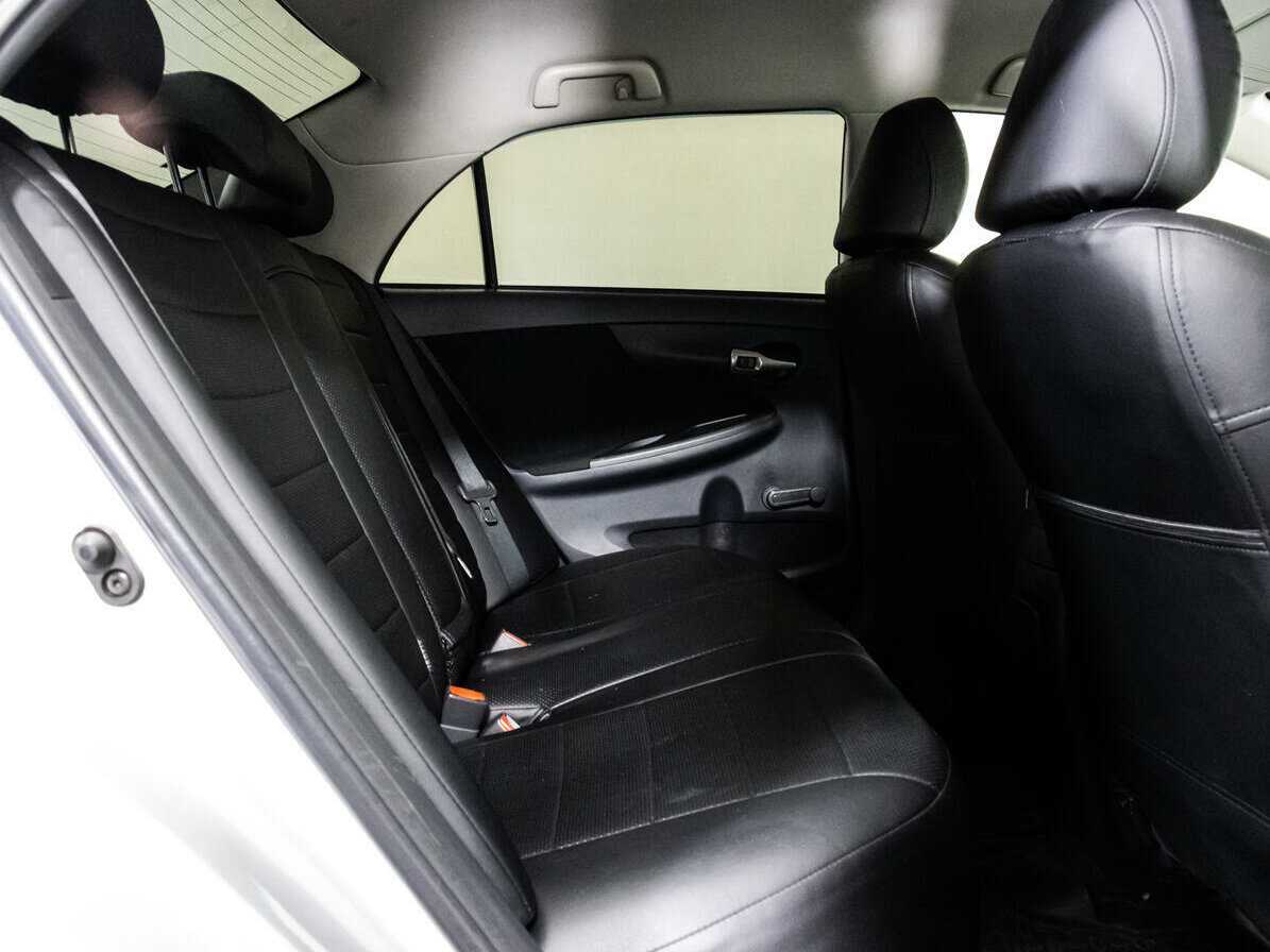 Toyota Corolla с пробегом — 2012 год. Фото: #14