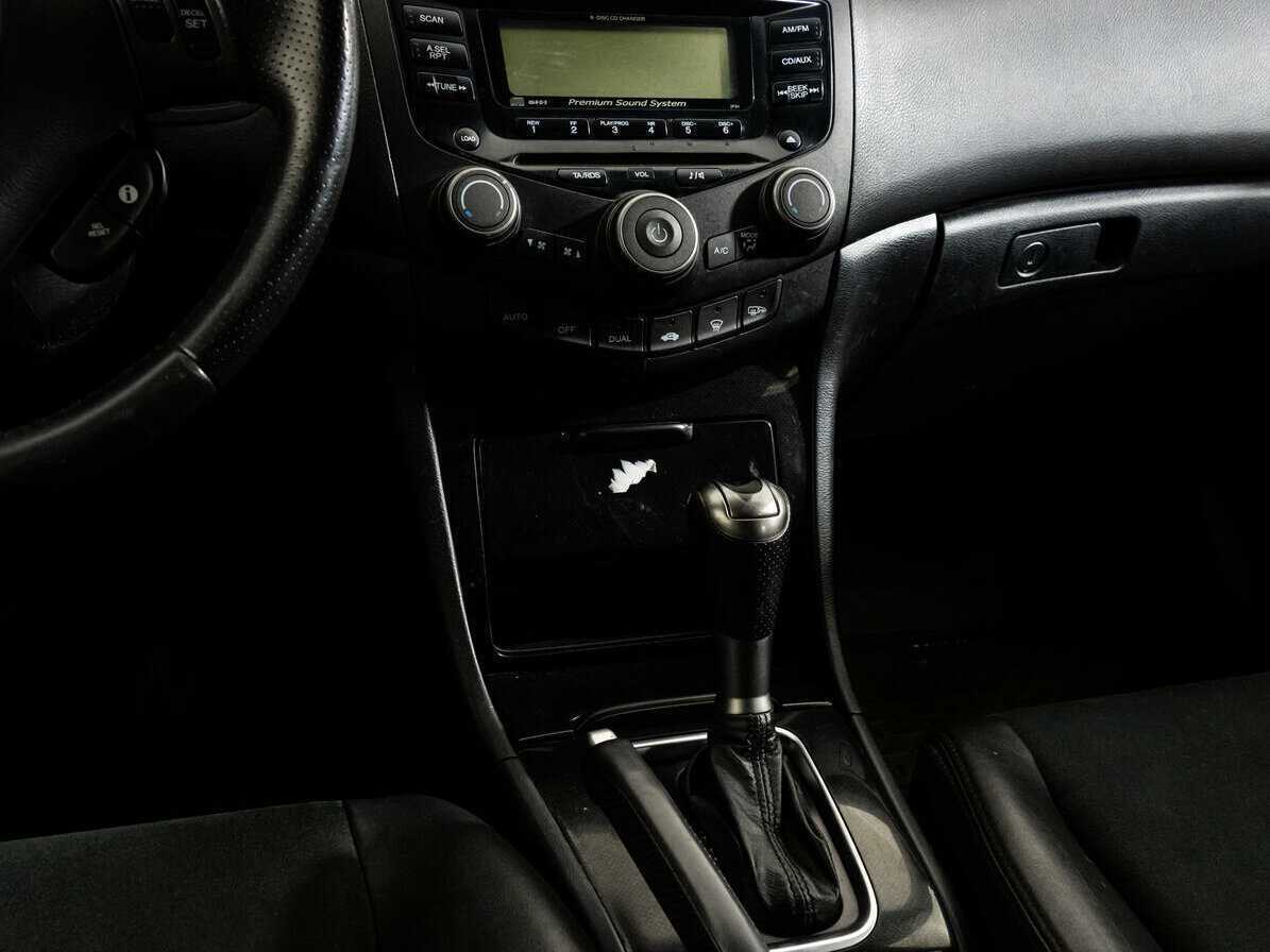 Honda Accord с пробегом — 2007 год. Фото: #12