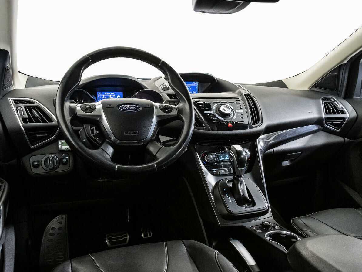 Ford Kuga с пробегом — 2013 год. Фото: #10