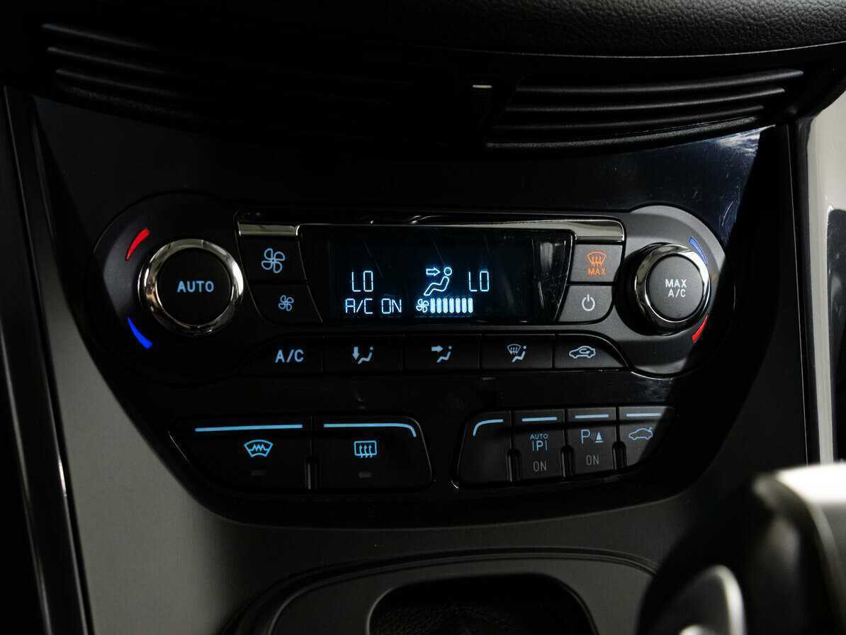 Ford Kuga с пробегом — 2013 год. Фото: #14