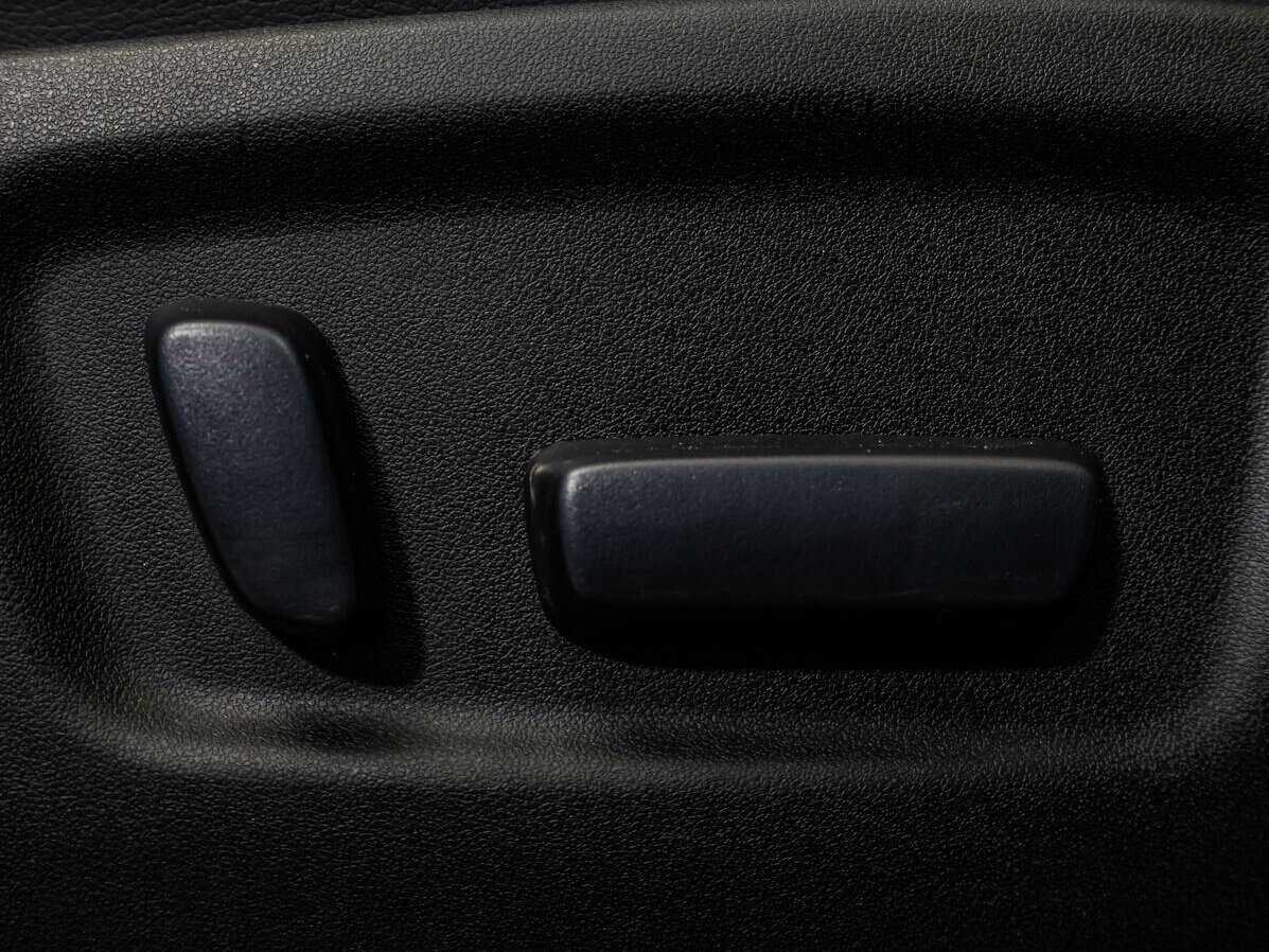 Toyota Highlander с пробегом — 2013 год. Фото: #11