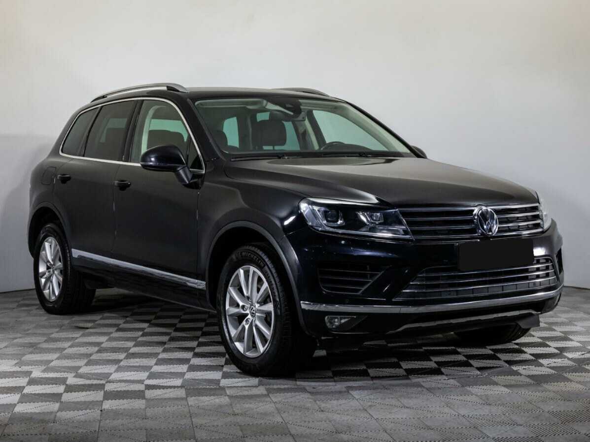 Volkswagen Touareg с пробегом — 2015 год. Фото: #2