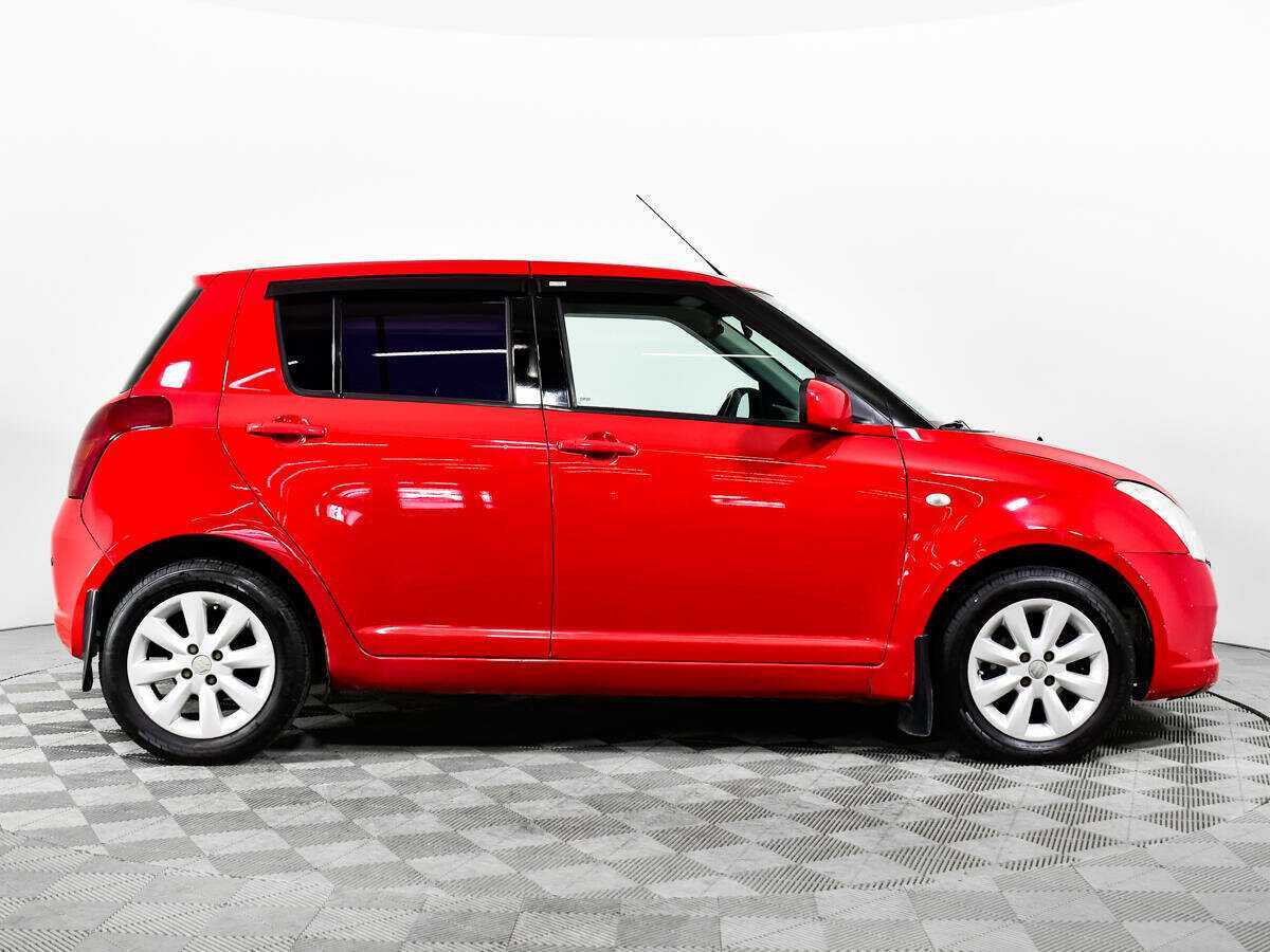 Suzuki Swift с пробегом — 2006 год. Фото: #3
