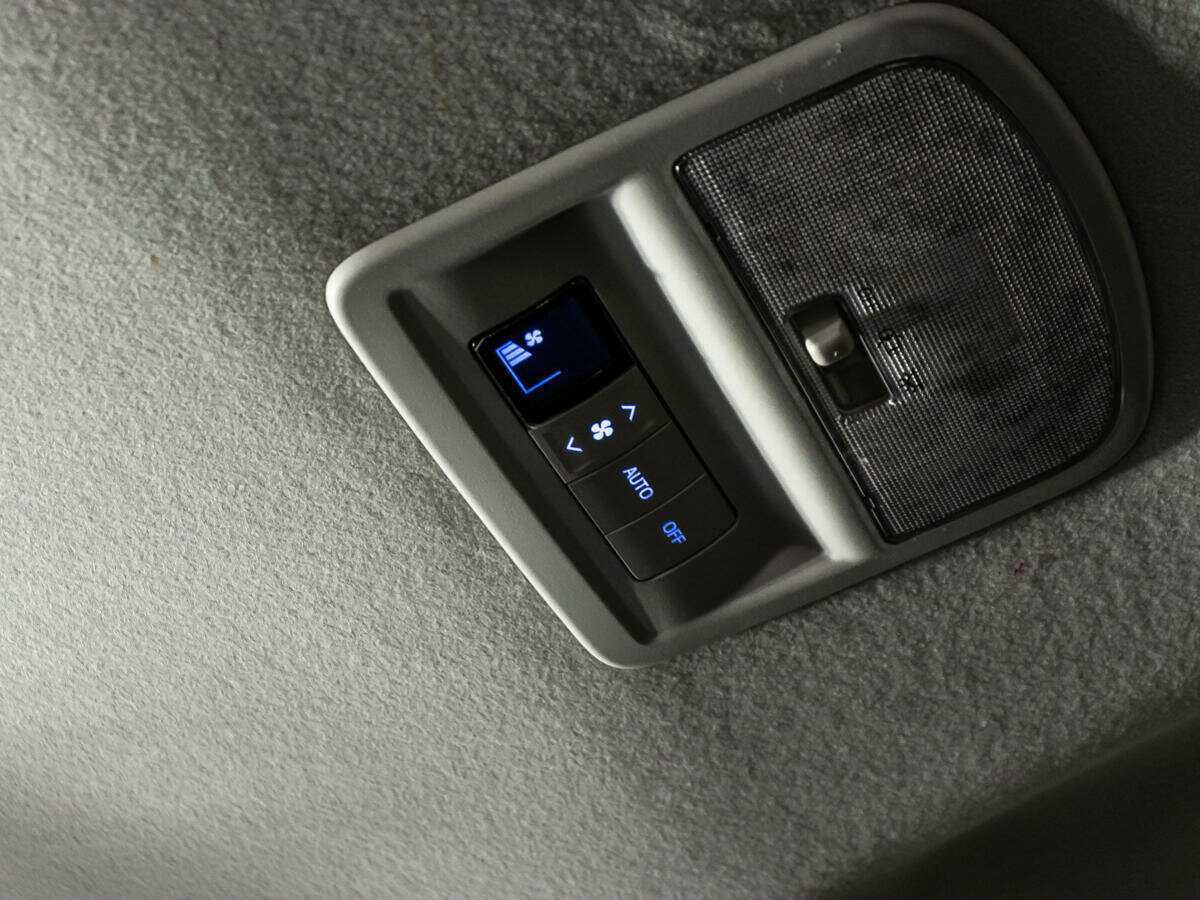 Toyota Fortuner с пробегом — 2018 год. Фото: #18