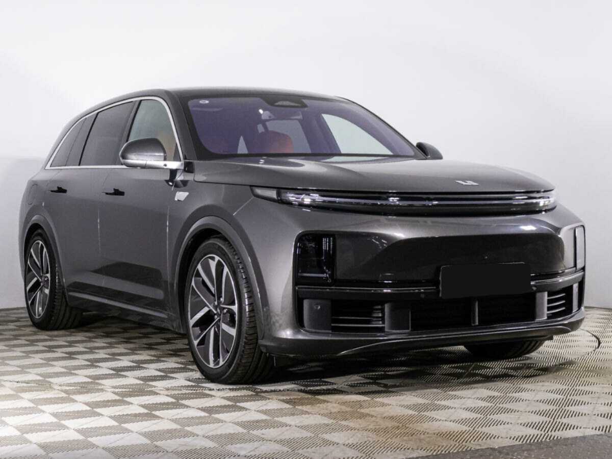 LiXiang L7 с пробегом — 2024 год. Фото: #2