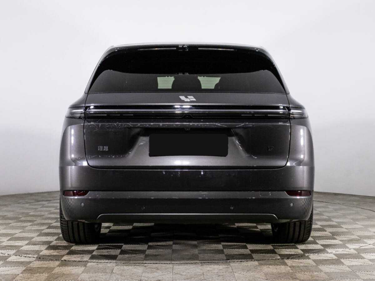 LiXiang L7 с пробегом — 2024 год. Фото: #5