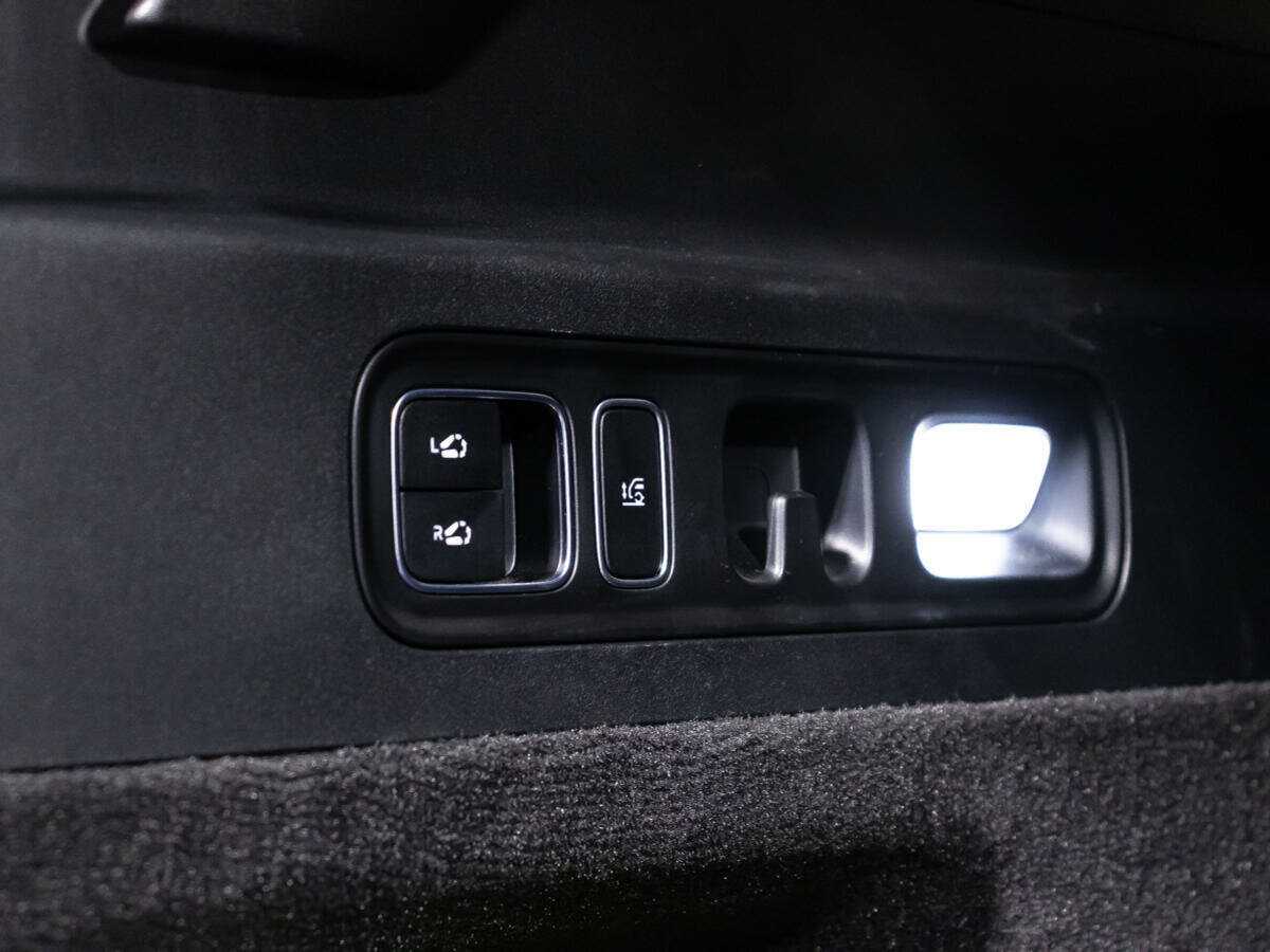 LiXiang L7 с пробегом — 2024 год. Фото: #15