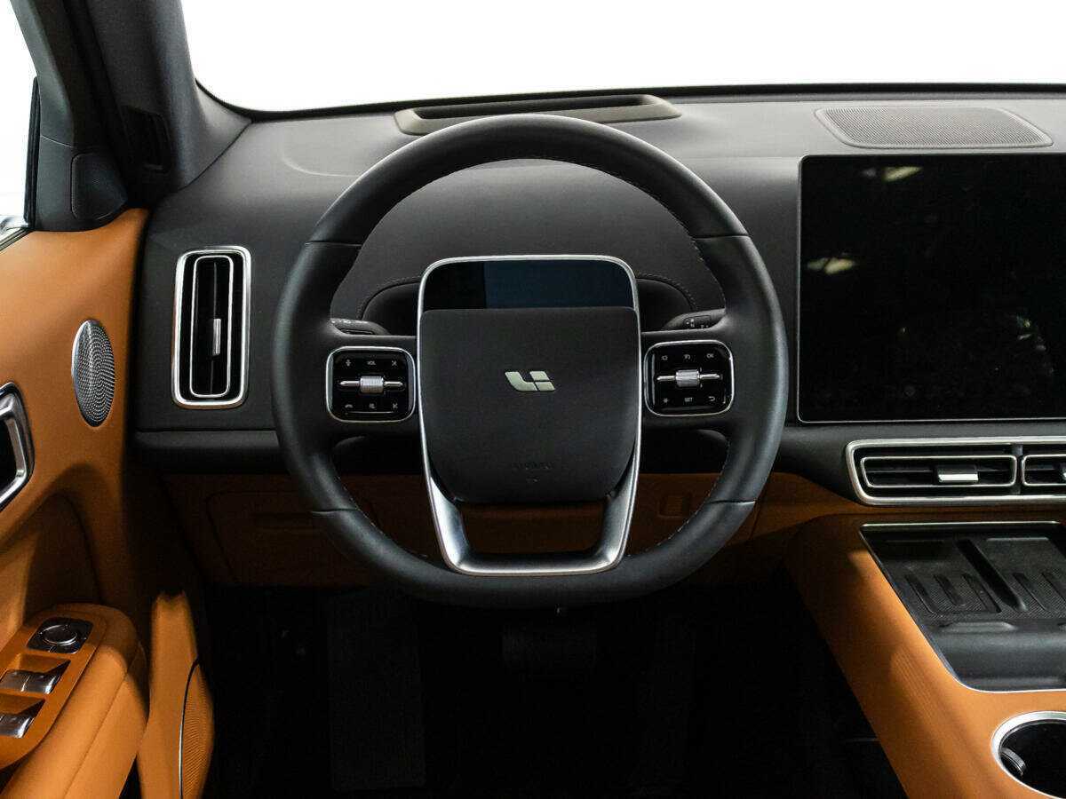 LiXiang L7 с пробегом — 2024 год. Фото: #21