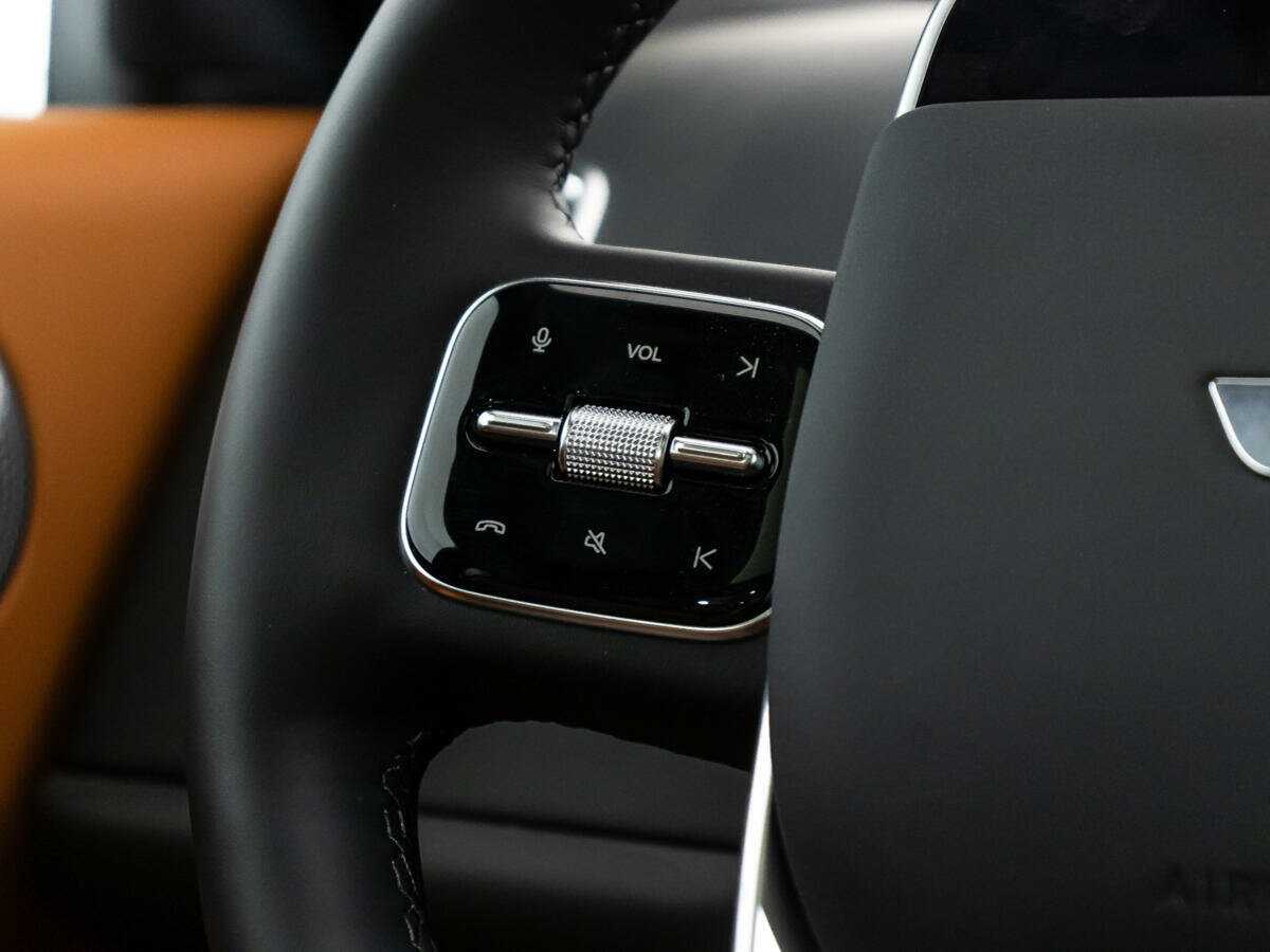 LiXiang L7 с пробегом — 2024 год. Фото: #22