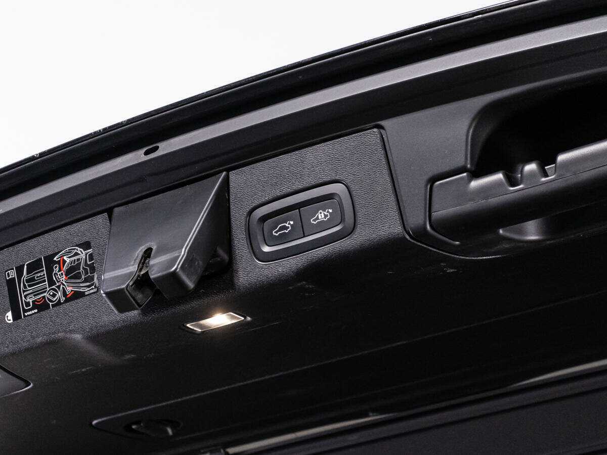 Volvo XC60 с пробегом — 2019 год. Фото: #14