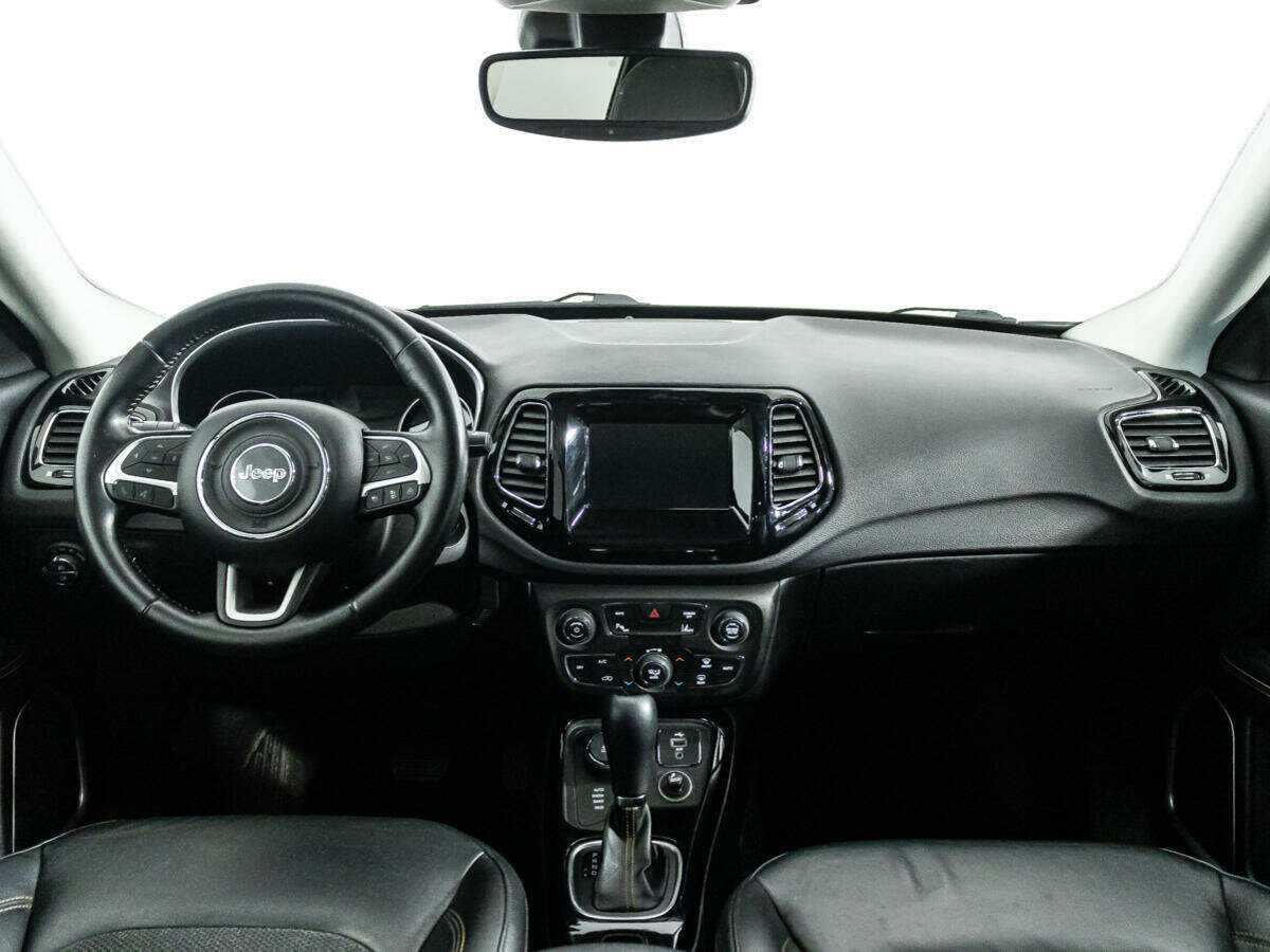 Jeep Compass с пробегом — 2017 год. Фото: #12