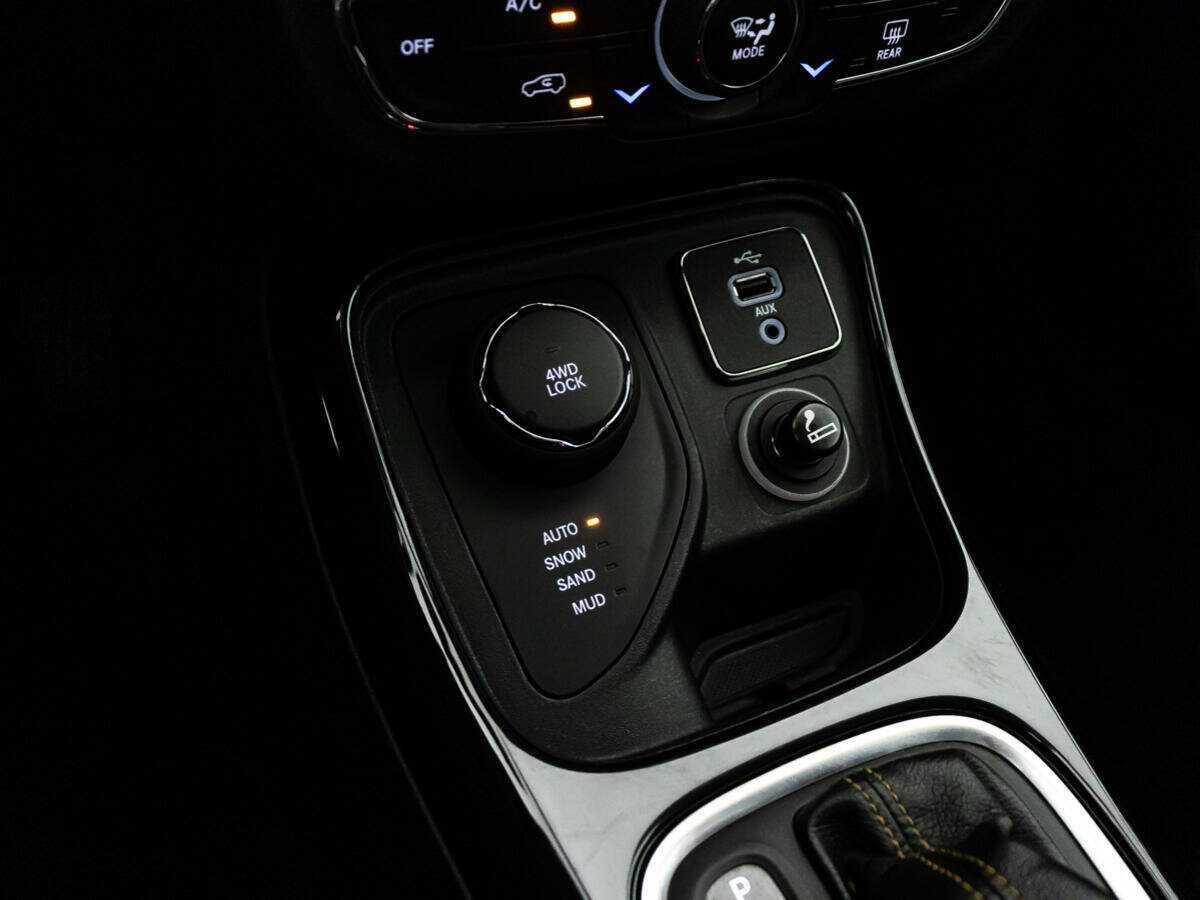 Jeep Compass с пробегом — 2017 год. Фото: #16