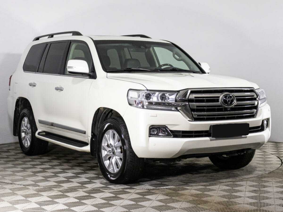 Toyota Land Cruiser с пробегом — 2015 год. Фото: #2