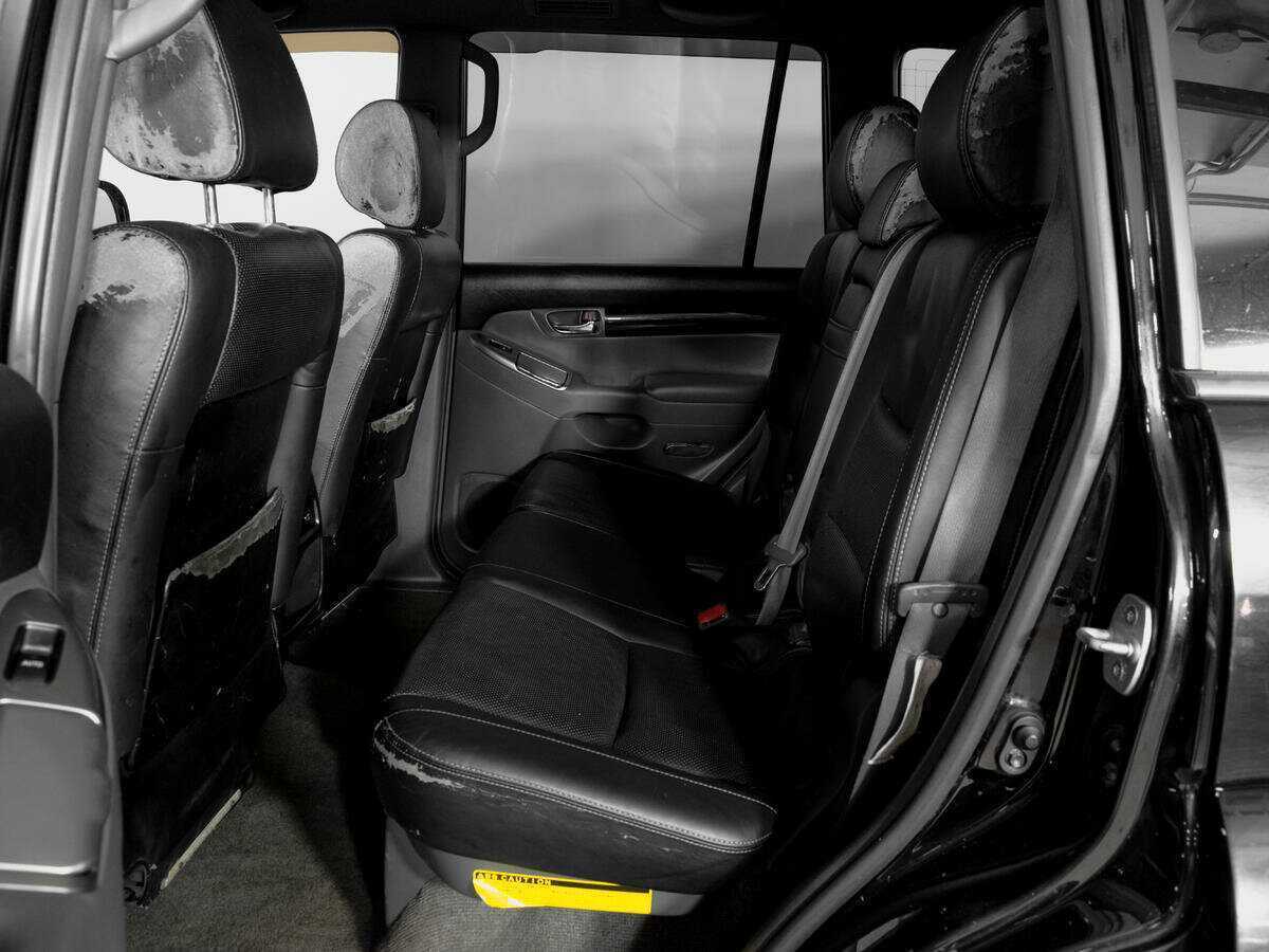 Toyota Land Cruiser Prado с пробегом — 2007 год. Фото: #8