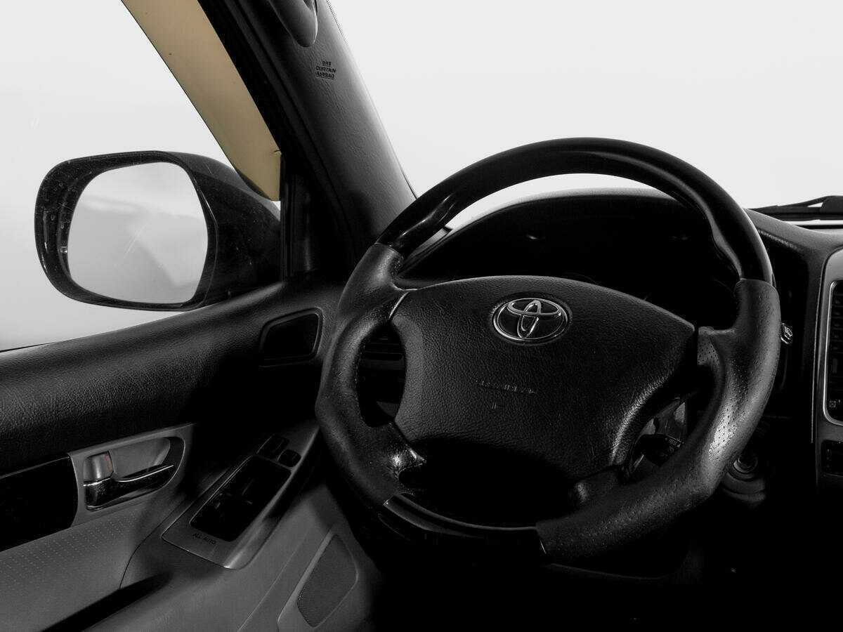 Toyota Land Cruiser Prado с пробегом — 2007 год. Фото: #12