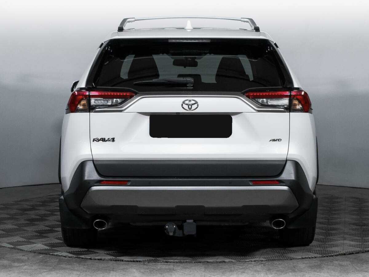 Toyota RAV4 с пробегом — 2020 год. Фото: #5