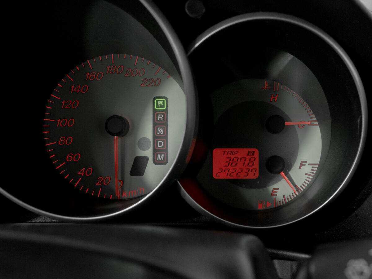 Mazda 3 с пробегом — 2007 год. Фото: #10