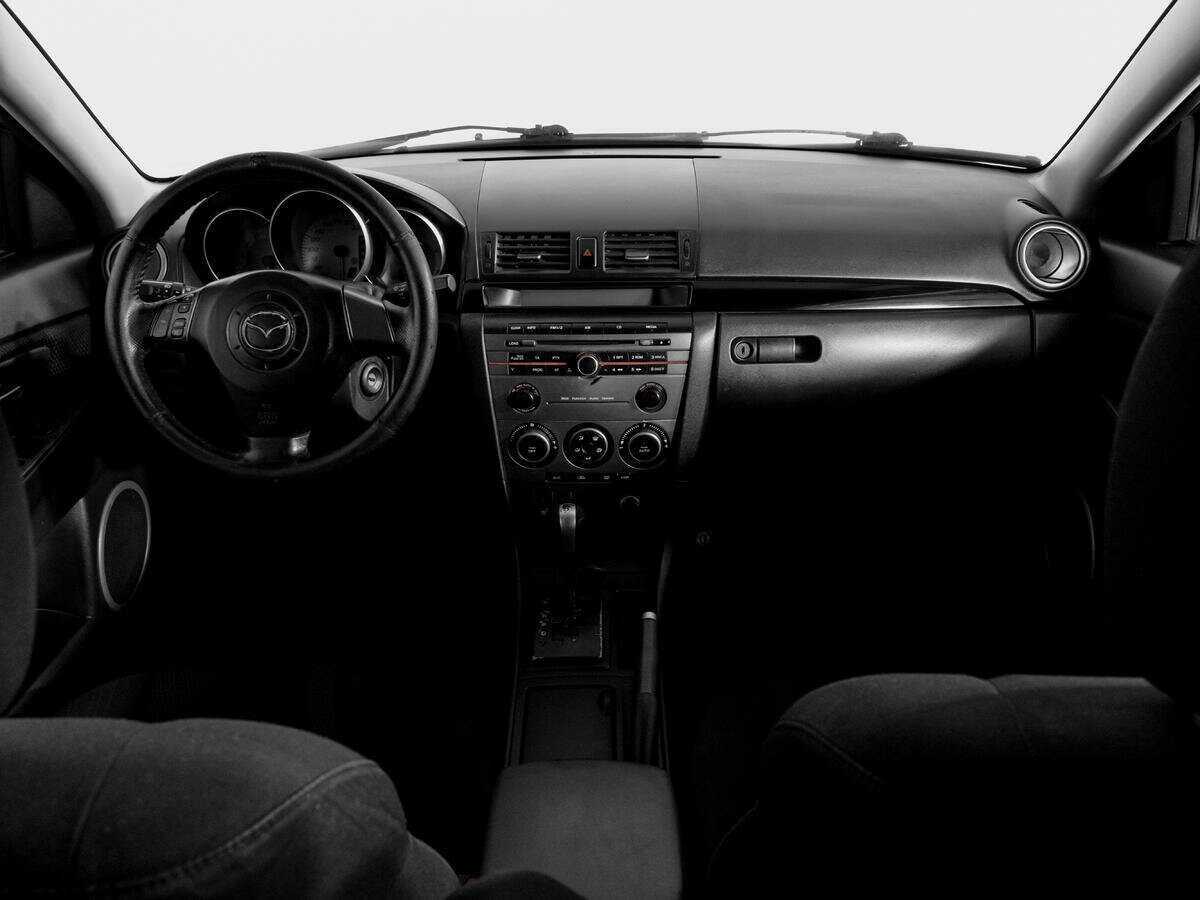 Mazda 3 с пробегом — 2007 год. Фото: #11