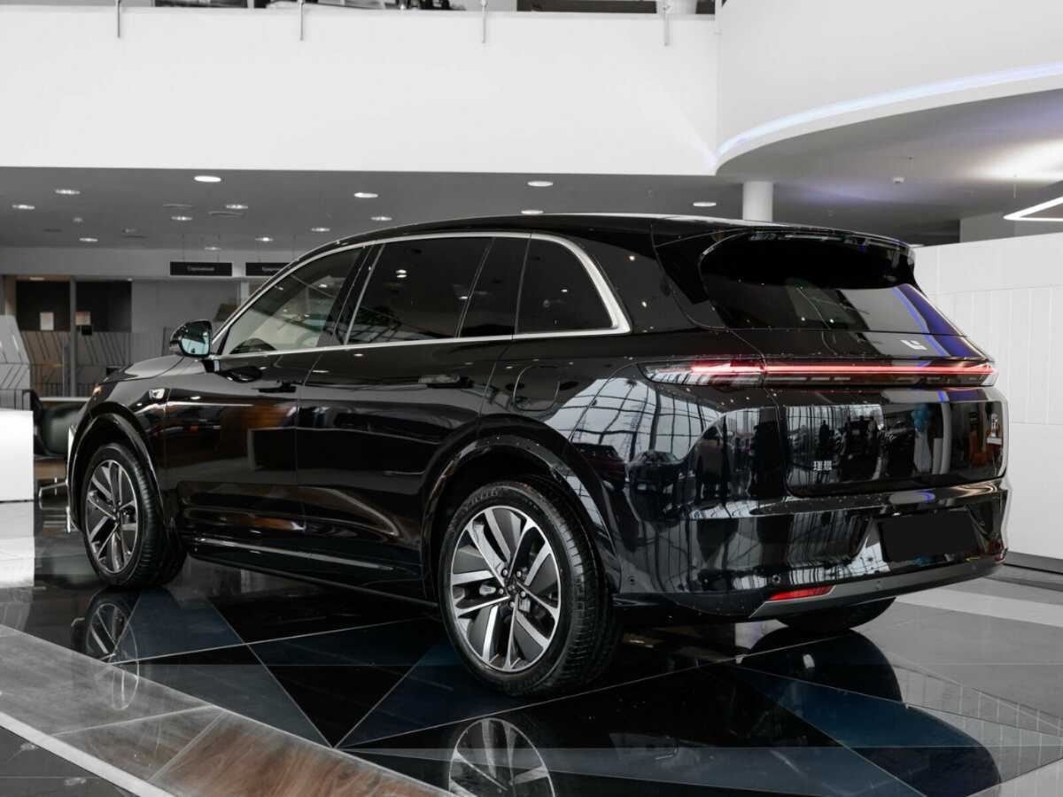 LiXiang L7 с пробегом — 2024 год. Фото: #5