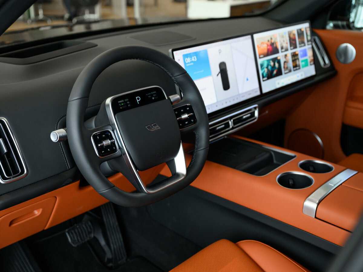 LiXiang L7 с пробегом — 2024 год. Фото: #11