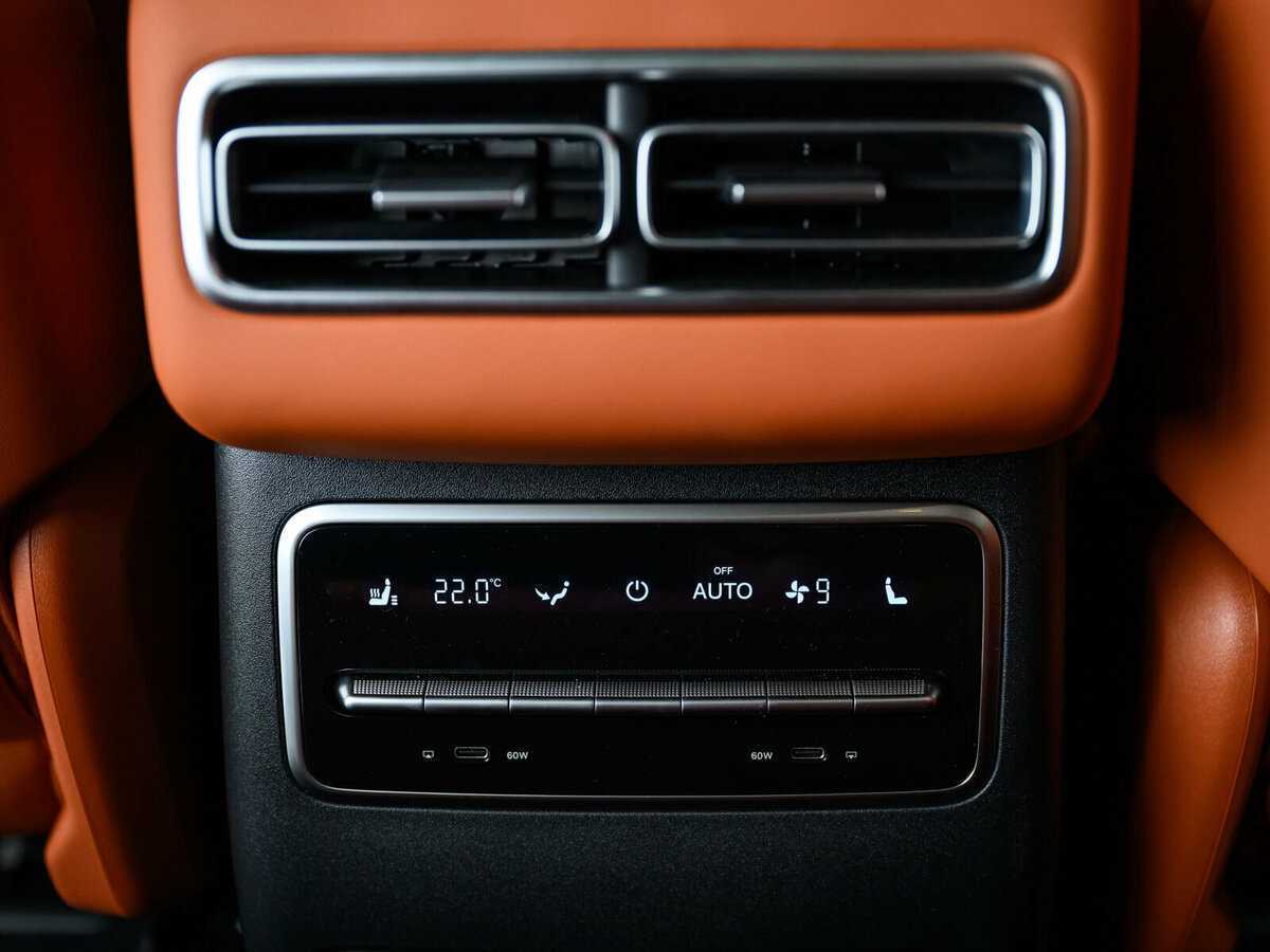 LiXiang L7 с пробегом — 2024 год. Фото: #21