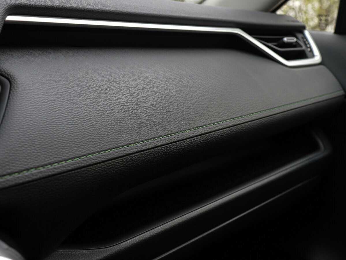 Toyota RAV4 с пробегом — 2024 год. Фото: #11