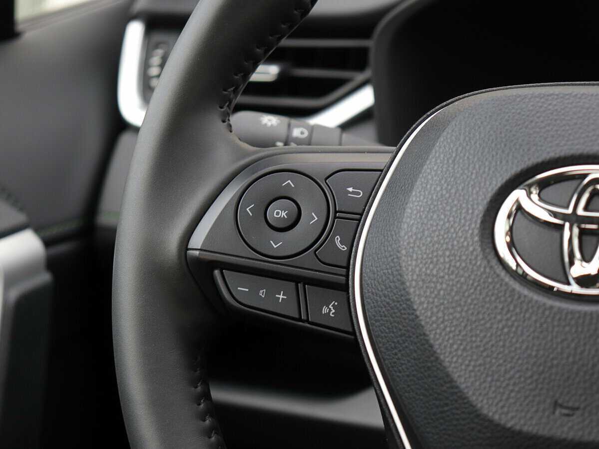 Toyota RAV4 с пробегом — 2024 год. Фото: #14