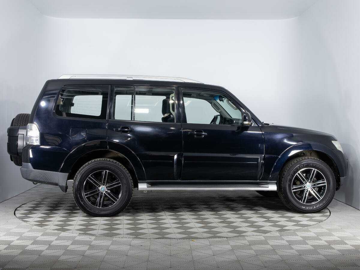 Mitsubishi Pajero с пробегом — 2007 год. Фото: #3