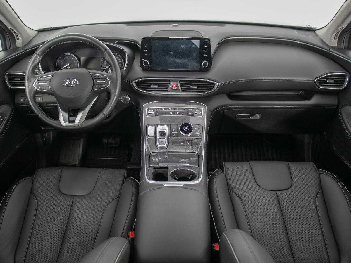 Hyundai Santa Fe с пробегом — 2023 год. Фото: #13