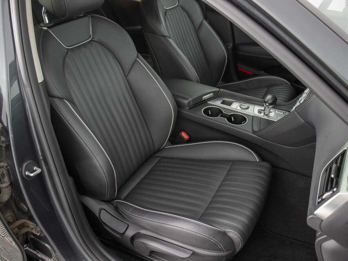 Genesis G70 с пробегом — 2018 год. Фото: #9