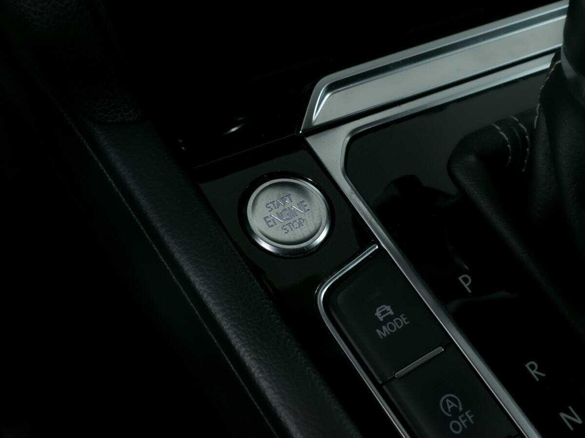 Volkswagen Arteon с пробегом — 2017 год. Фото: #14