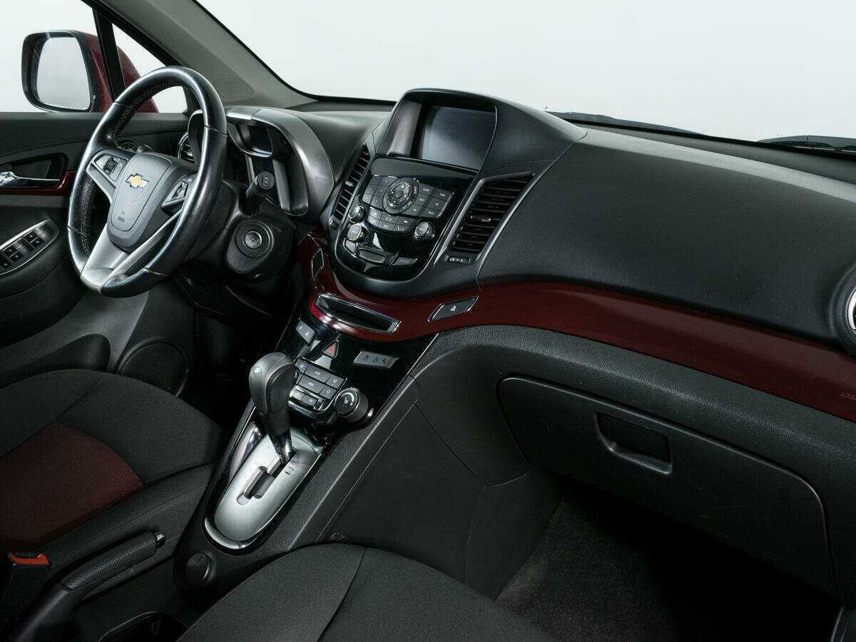 Chevrolet Orlando с пробегом — 2014 год. Фото: #8