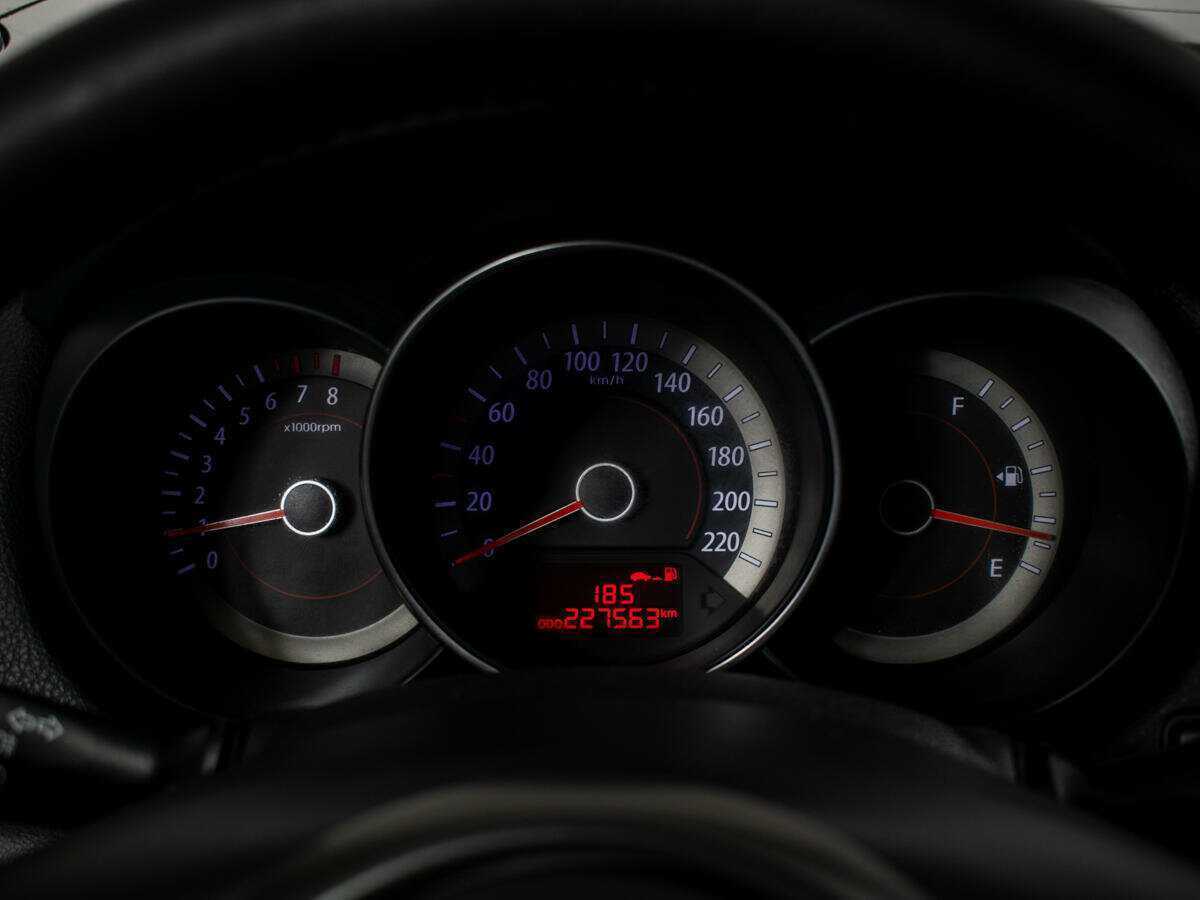 Kia Cerato с пробегом — 2010 год. Фото: #9