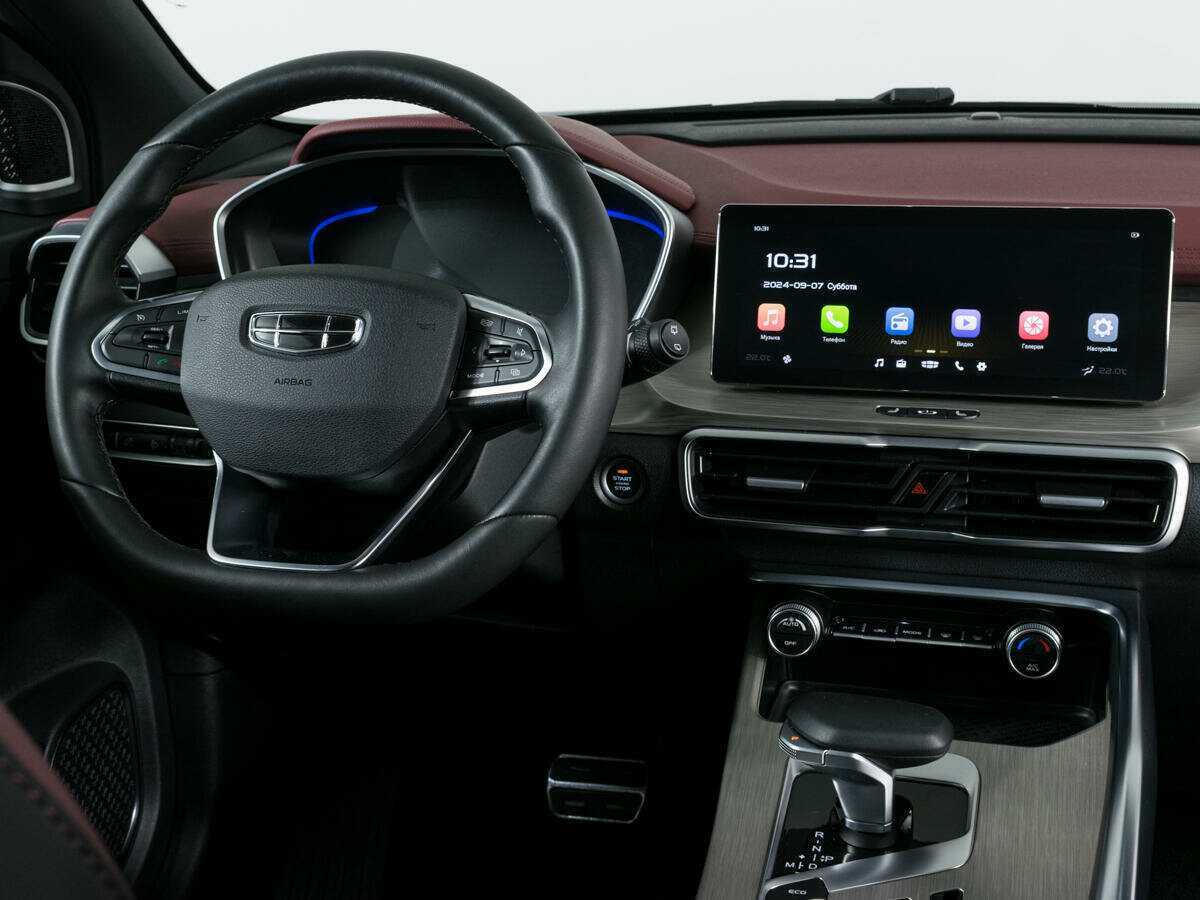 Geely Coolray с пробегом — 2023 год. Фото: #10