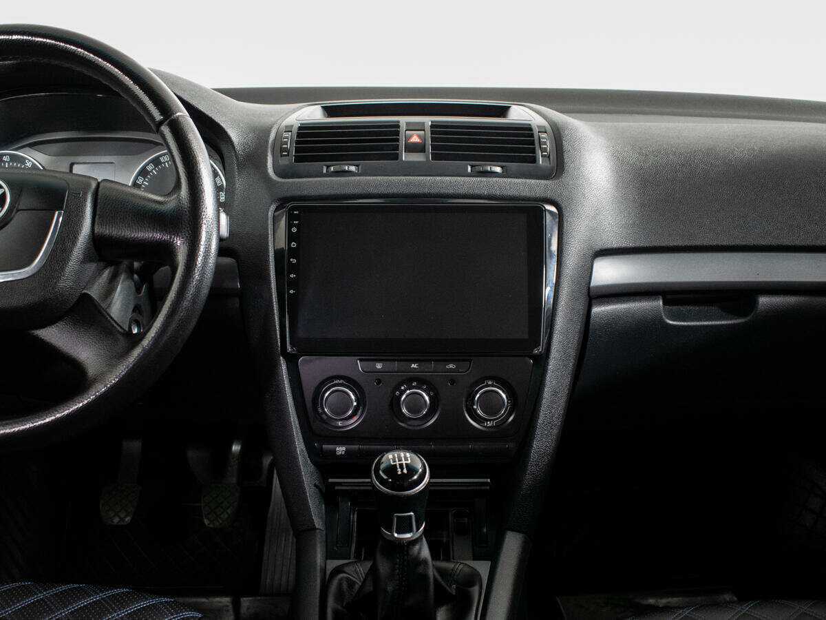 Skoda Octavia с пробегом — 2009 год. Фото: #10