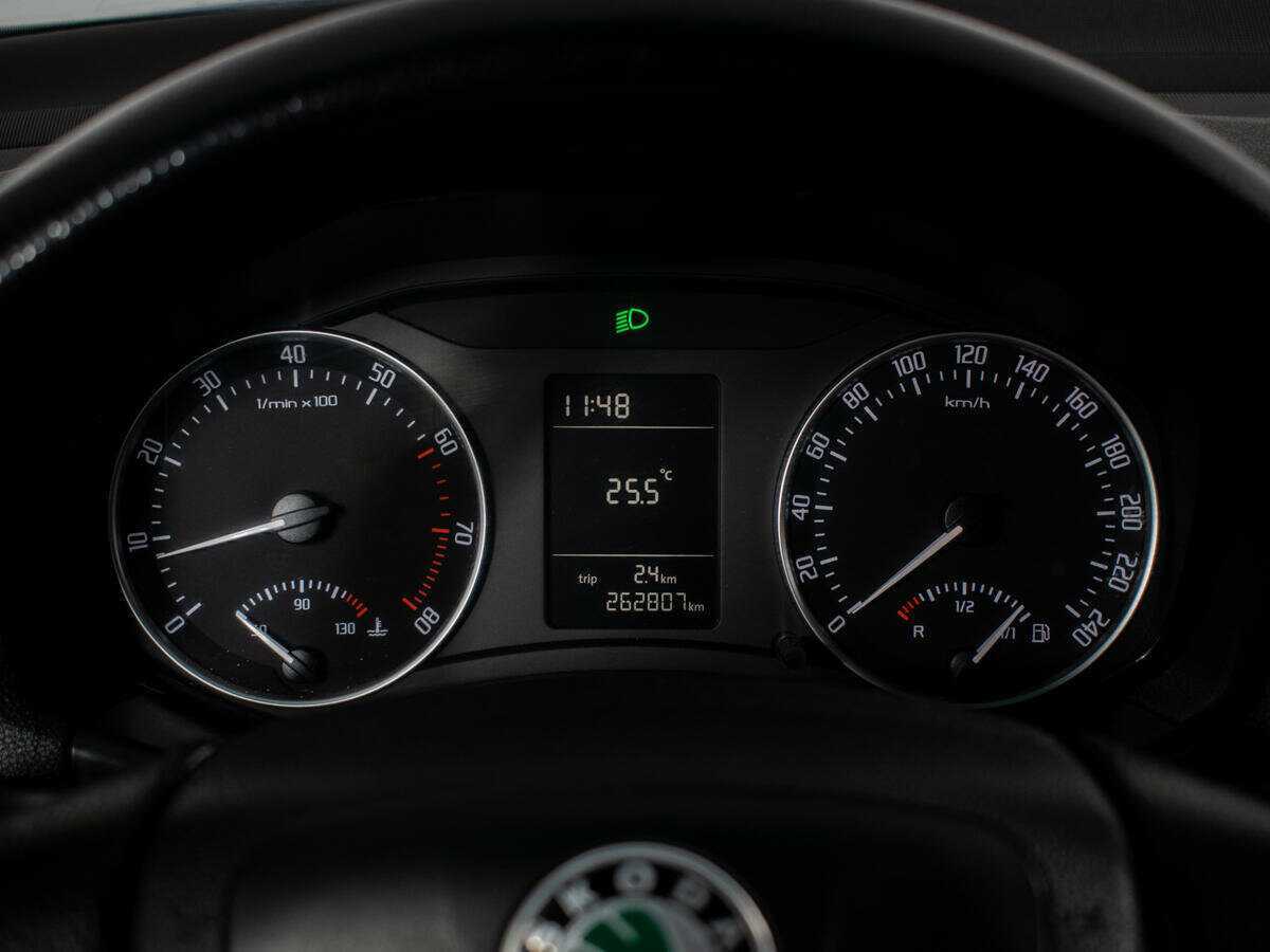 Skoda Octavia с пробегом — 2009 год. Фото: #11