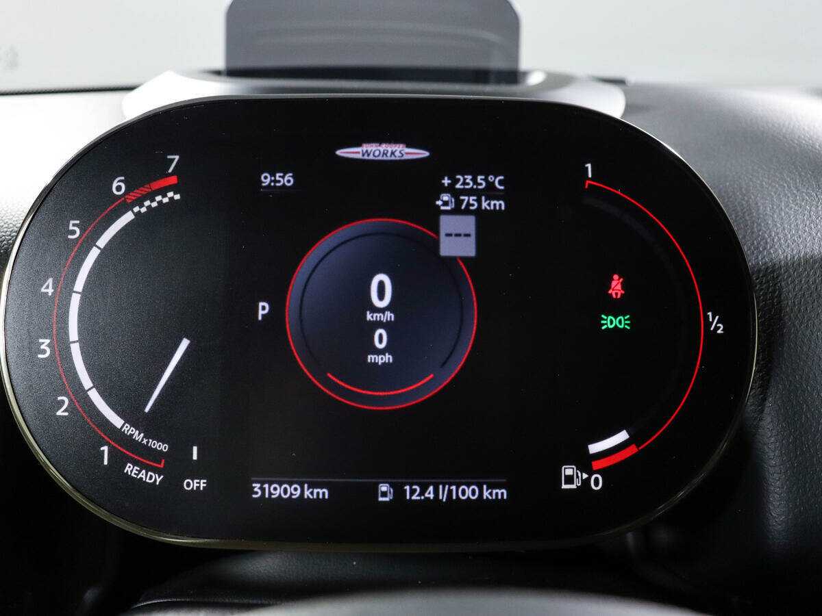 Mini Countryman с пробегом — 2022 год. Фото: #8