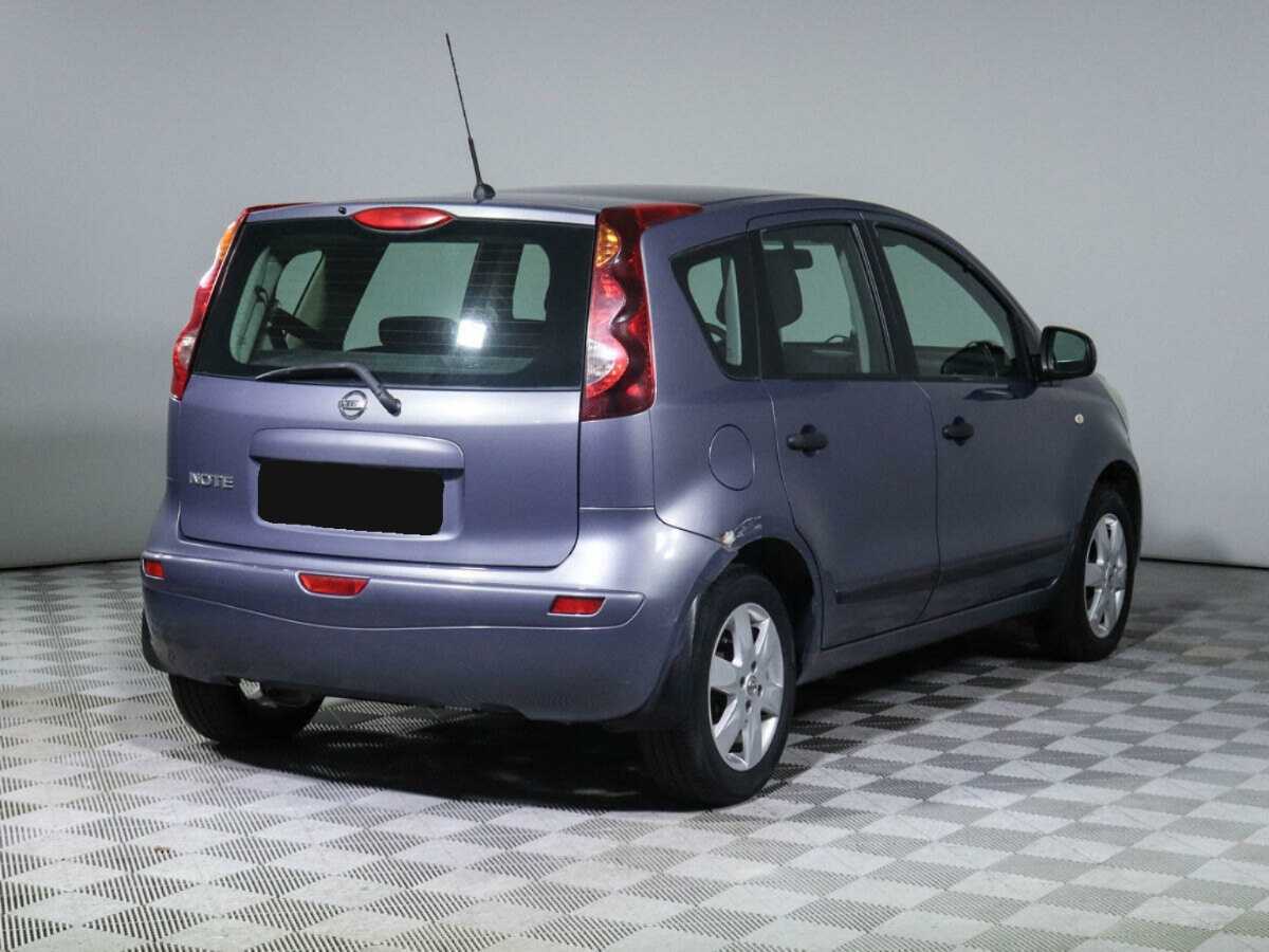 Nissan Note с пробегом — 2011 год. Фото: #3
