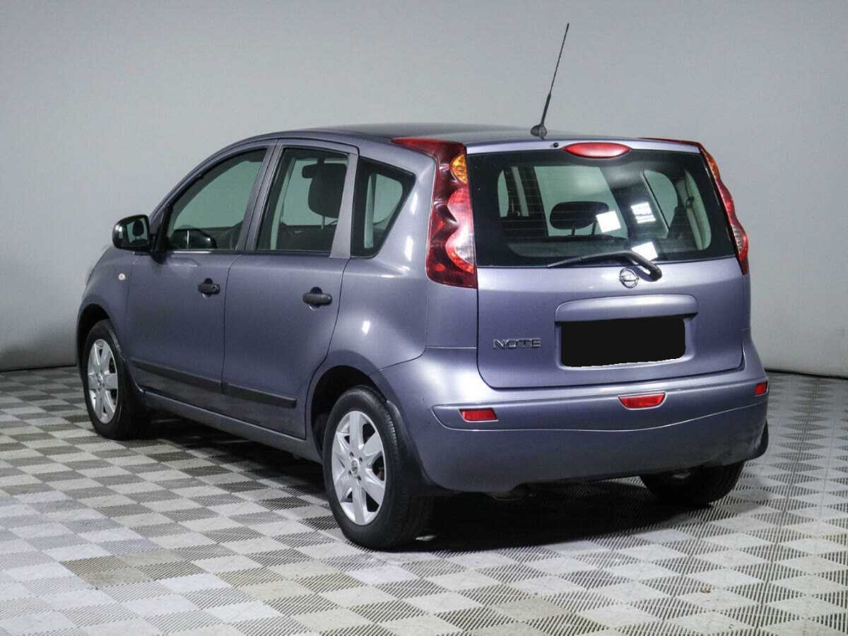 Nissan Note с пробегом — 2011 год. Фото: #5