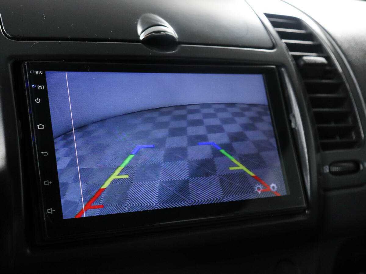 Nissan Note с пробегом — 2011 год. Фото: #12