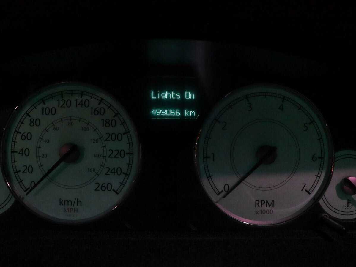 Chrysler 300C с пробегом — 2005 год. Фото: #8