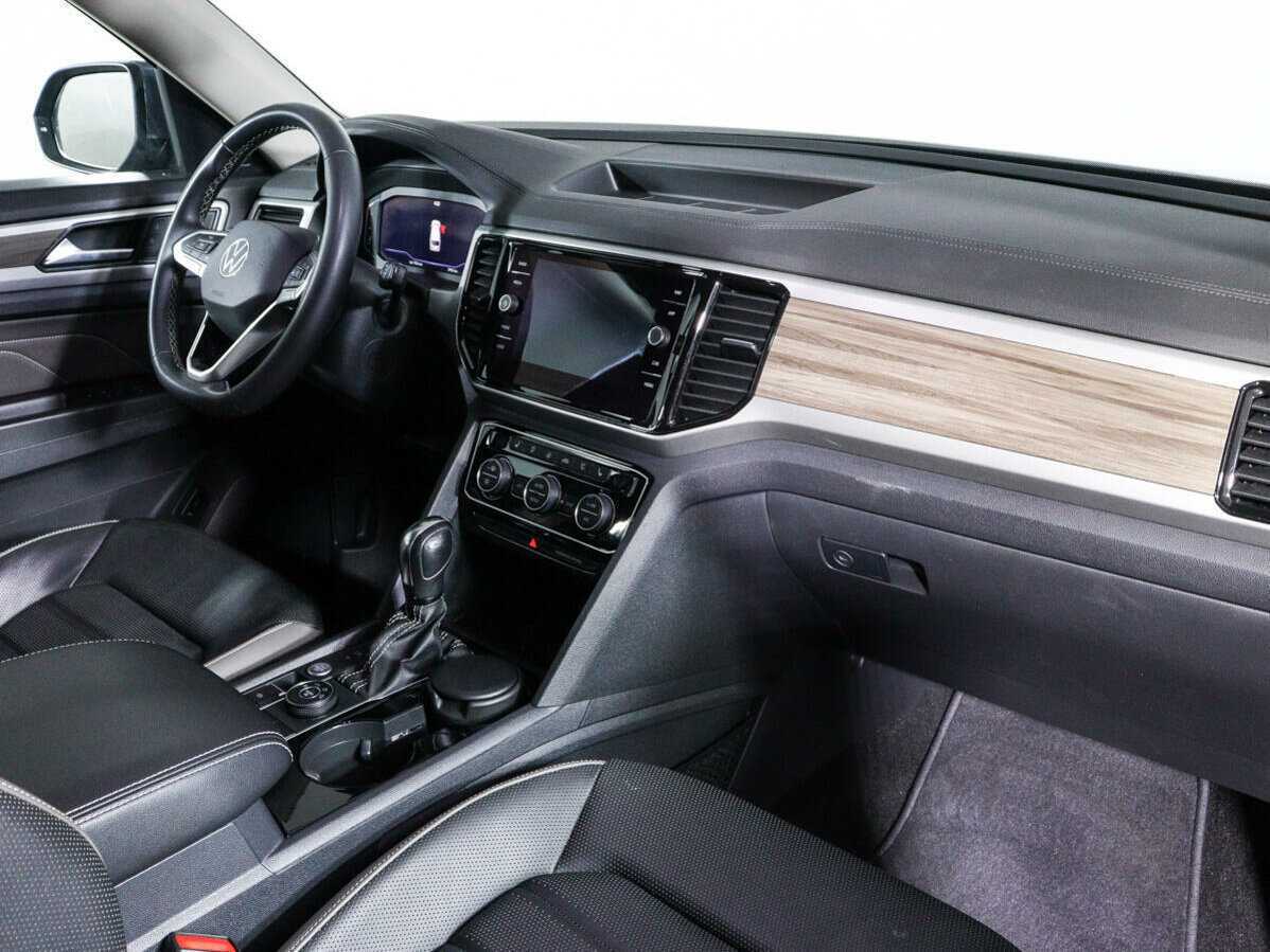 Volkswagen Teramont с пробегом — 2021 год. Фото: #6