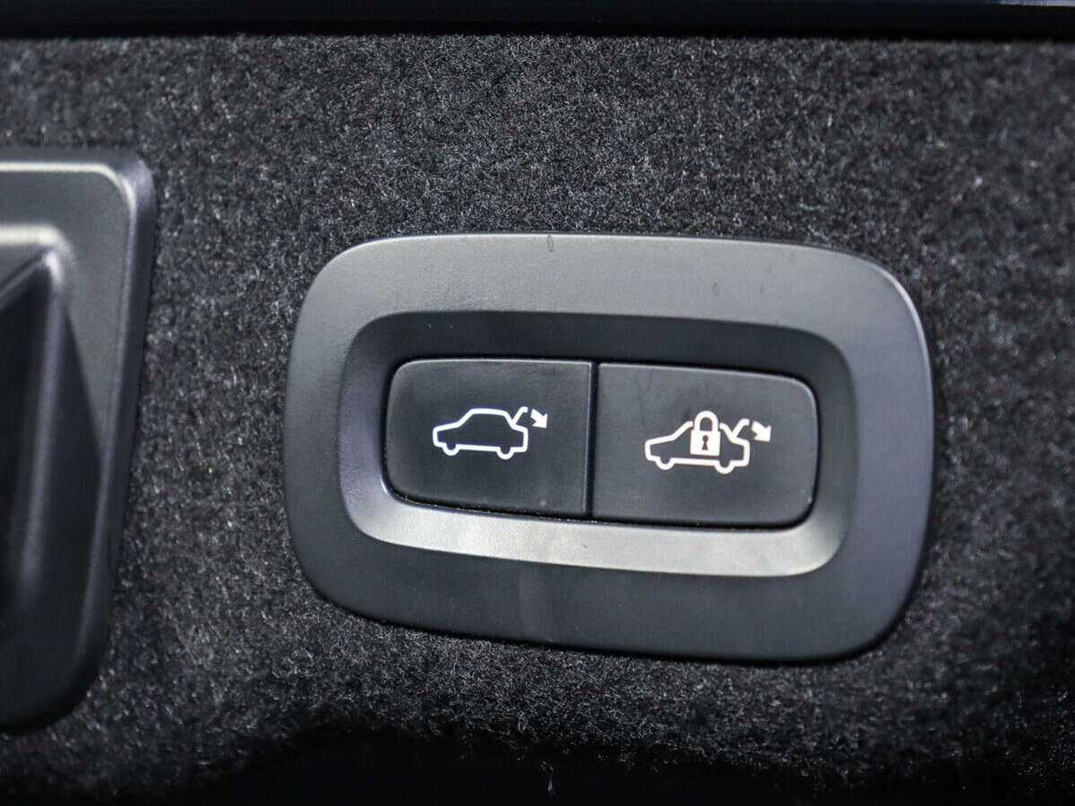 Volvo S90 с пробегом — 2020 год. Фото: #12