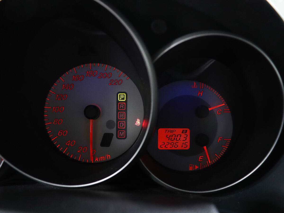 Mazda 3 с пробегом — 2008 год. Фото: #10