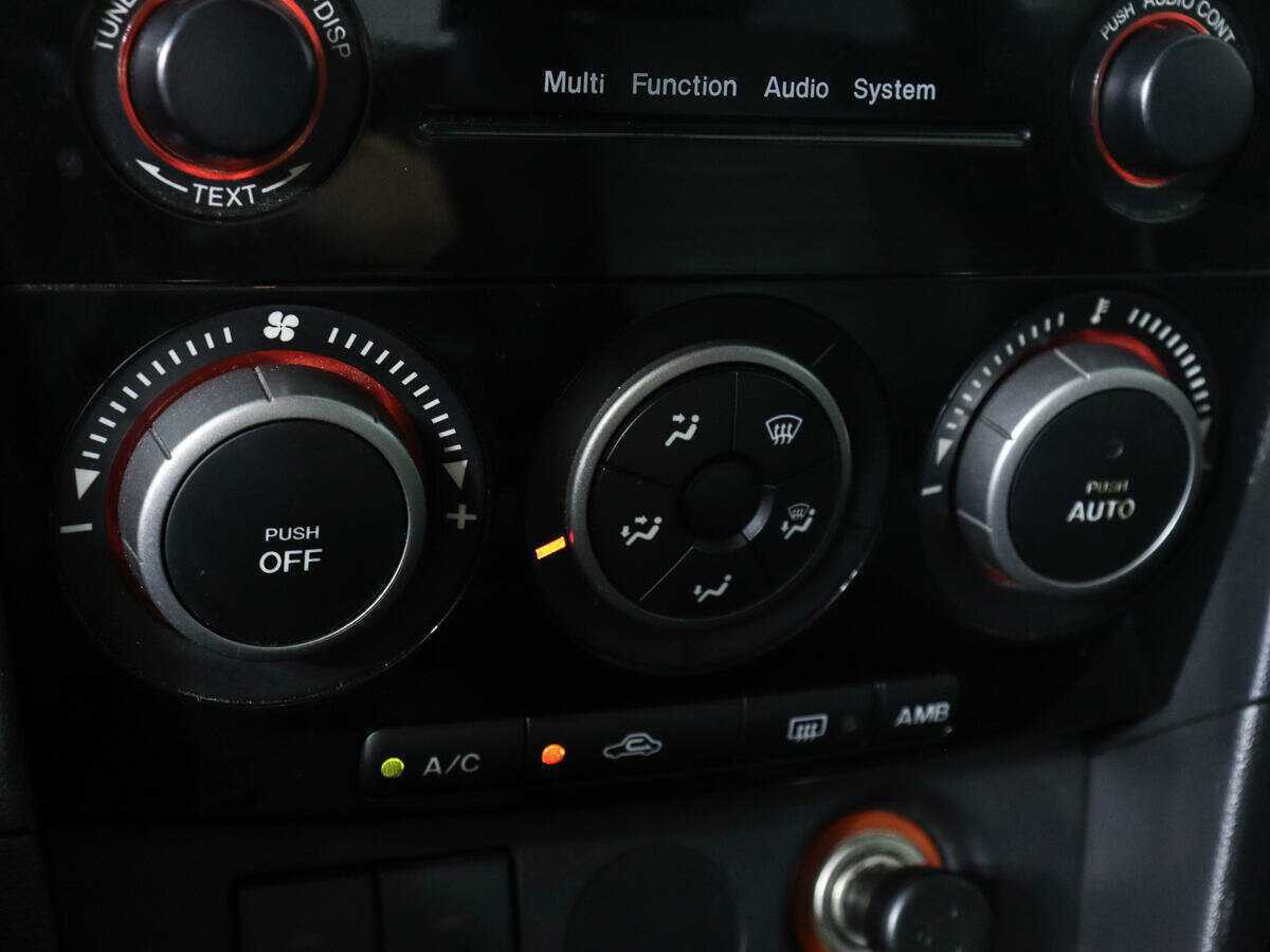 Mazda 3 с пробегом — 2008 год. Фото: #14