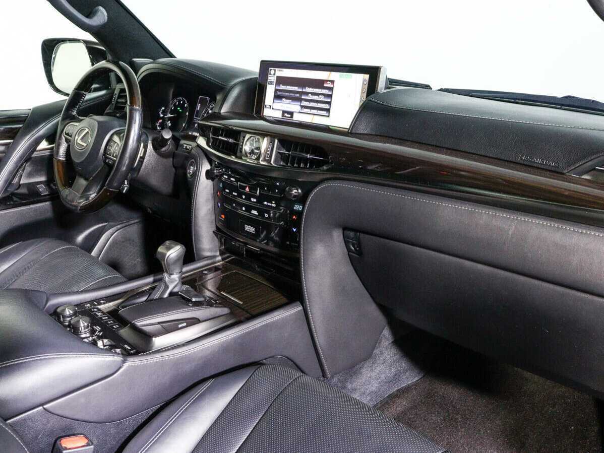 Lexus LX с пробегом — 2017 год. Фото: #8
