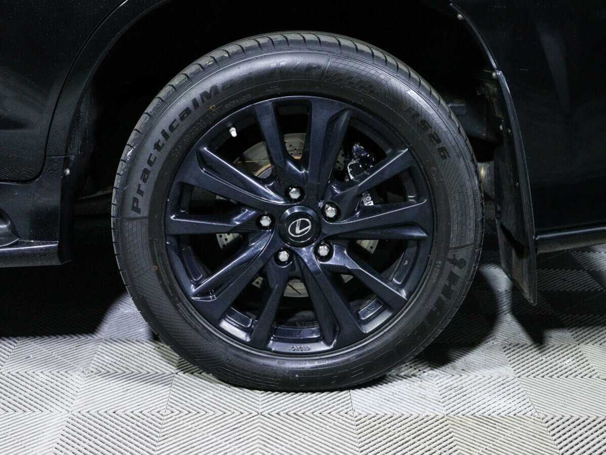 Lexus LX с пробегом — 2017 год. Фото: #14