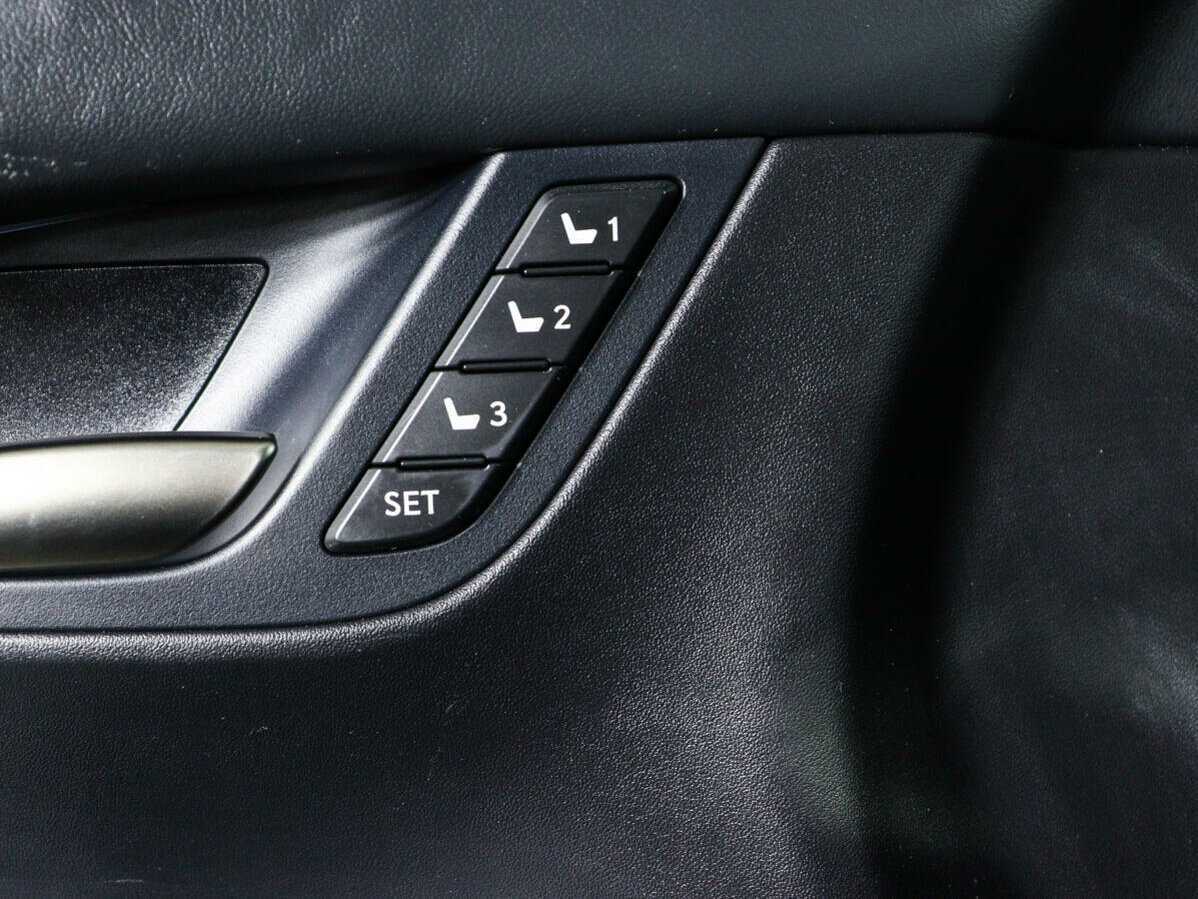 Lexus LX с пробегом — 2017 год. Фото: #20