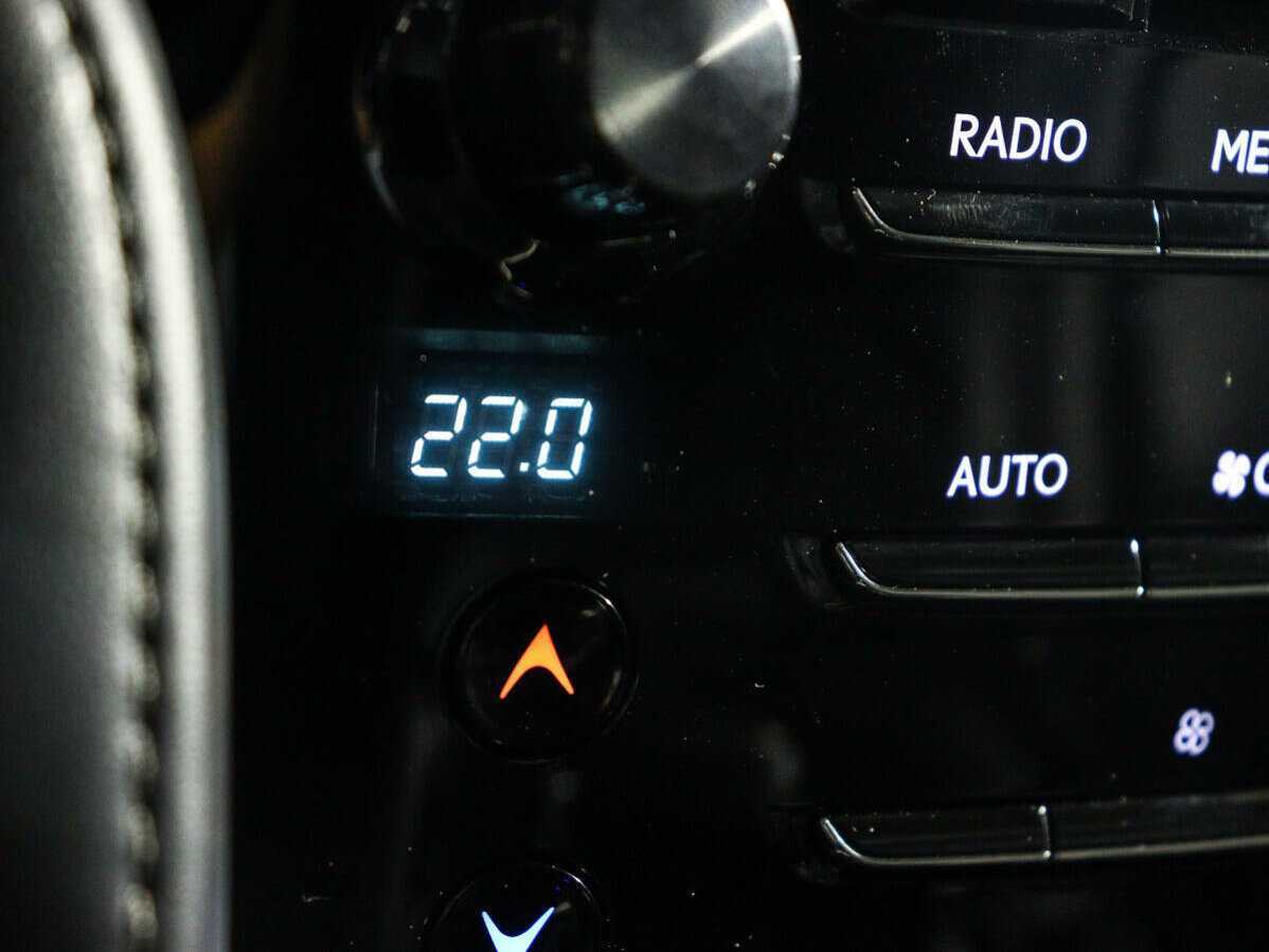 Lexus LX с пробегом — 2017 год. Фото: #26