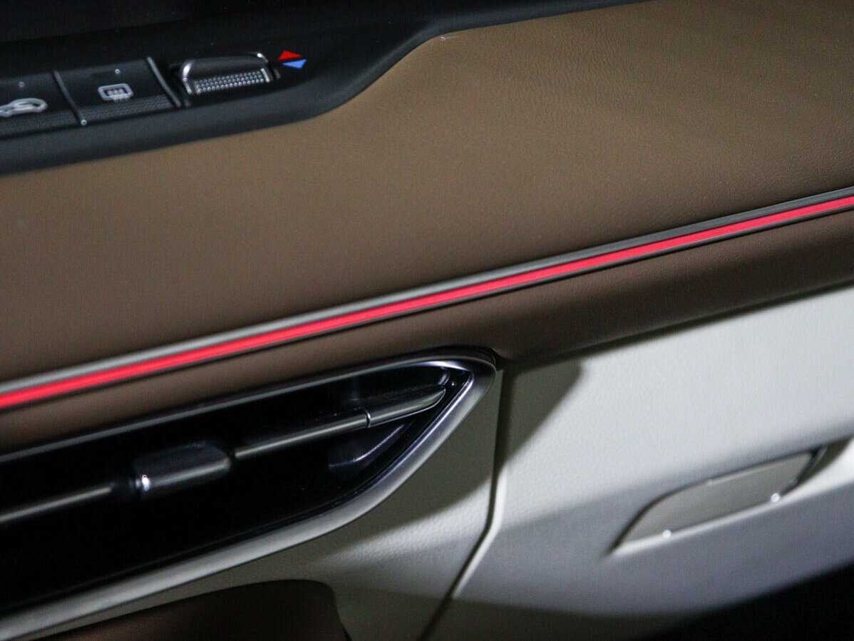 Voyah Free с пробегом — 2022 год. Фото: #31